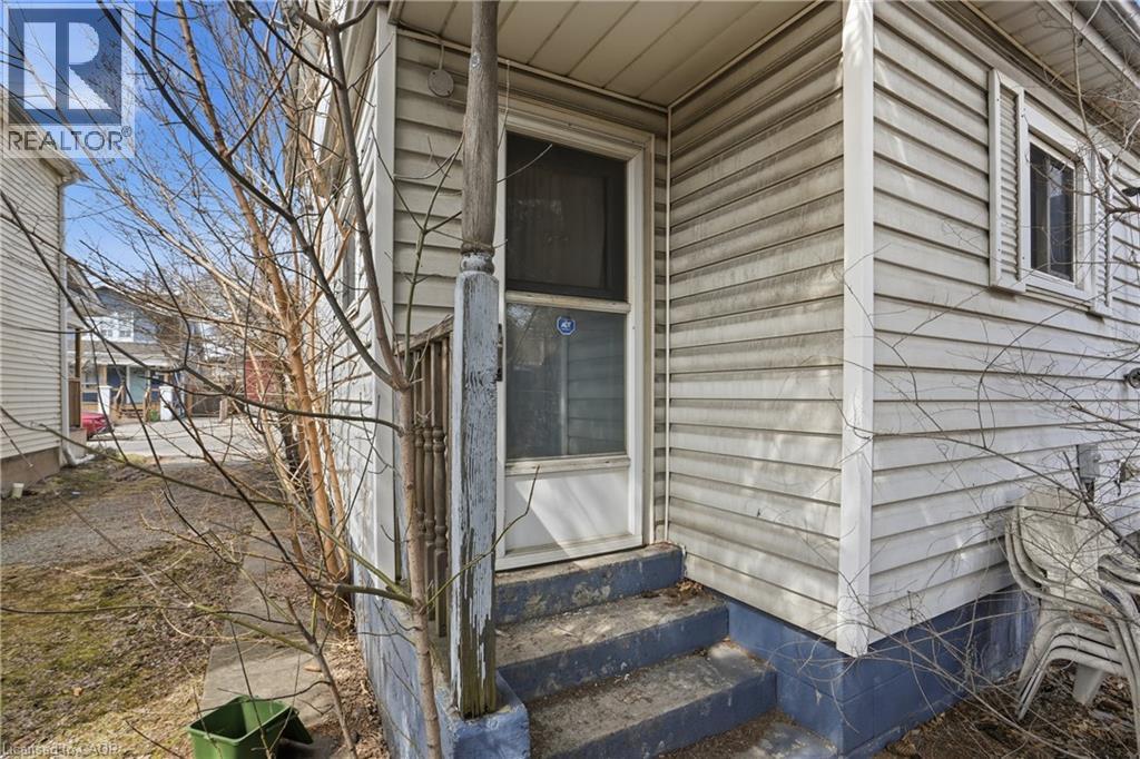 250 Rosslyn Avenue N, Hamilton, Ontario  L8L 7R1 - Photo 4 - 40816755