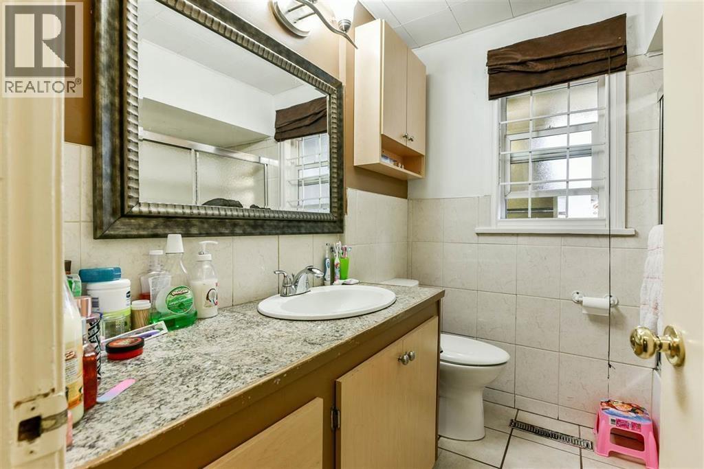 7340 Imperial Street, Burnaby, British Columbia  V5E 1N7 - Photo 10 - R3106054