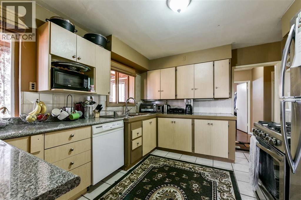 7340 Imperial Street, Burnaby, British Columbia  V5E 1N7 - Photo 6 - R3106054