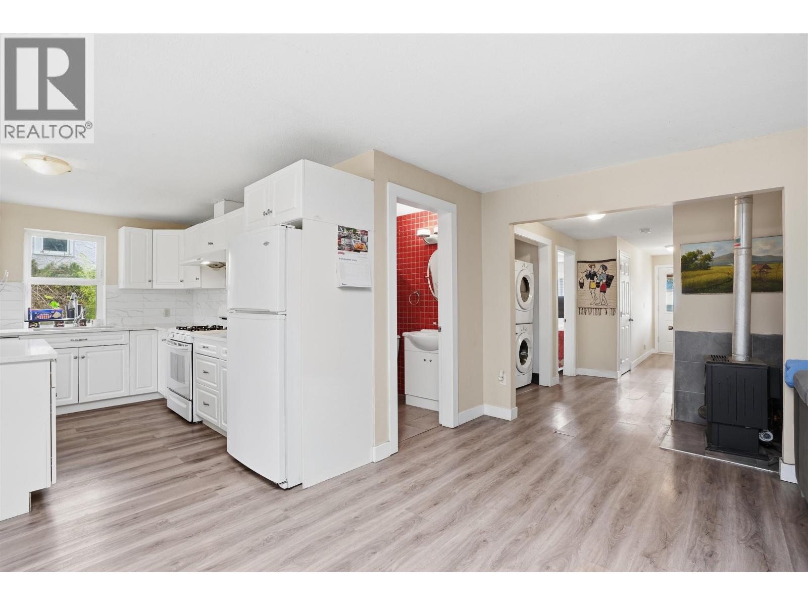 5707 Medusa Street, Sechelt, British Columbia  V0N 3A0 - Photo 15 - R3106061