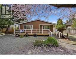 5707 MEDUSA STREET, Sechelt, British Columbia