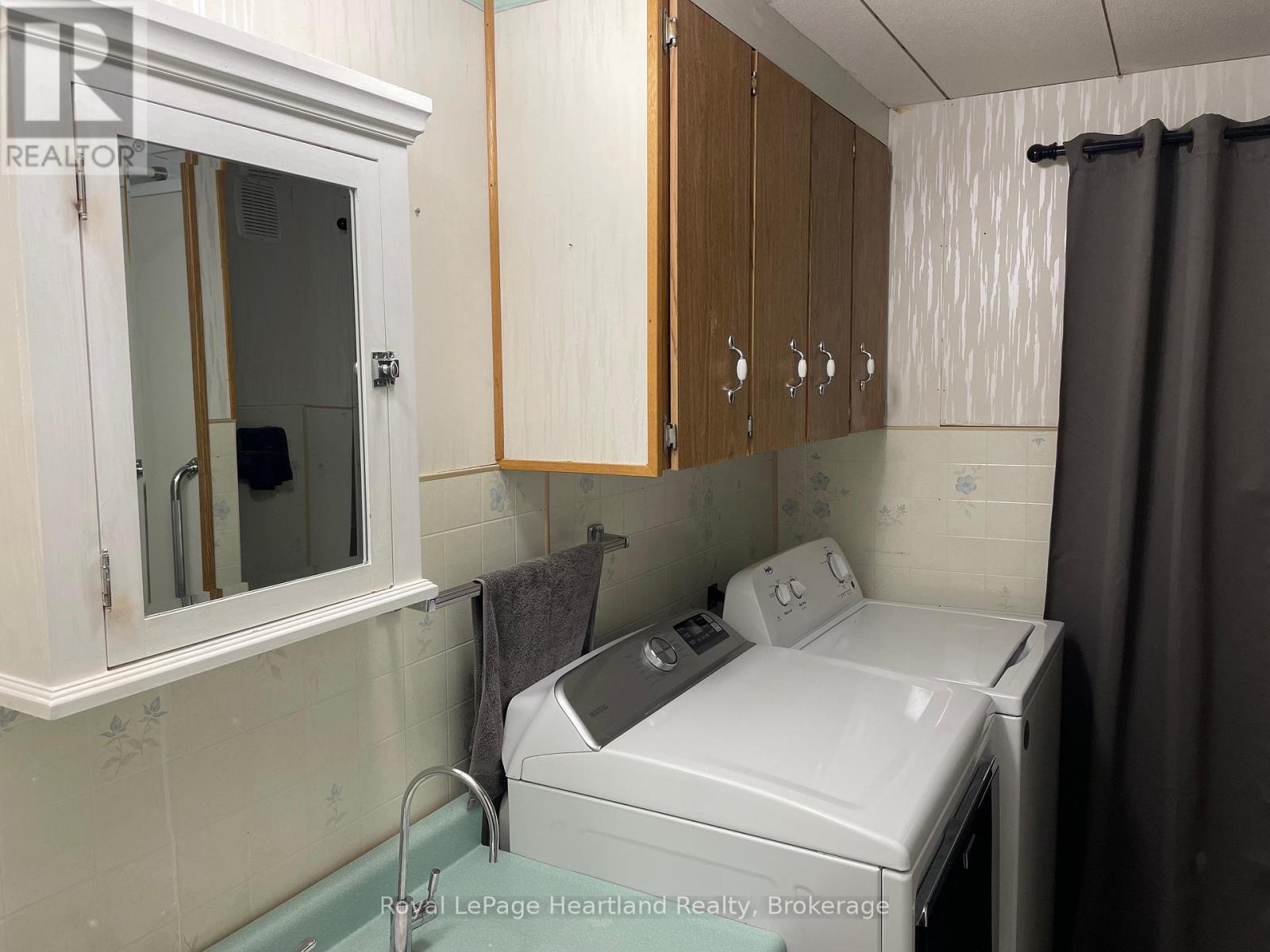 36 Sutton Drive, Ashfield-Colborne-Wawanosh, Ontario  N7A 3Y3 - Photo 13 - X12947382