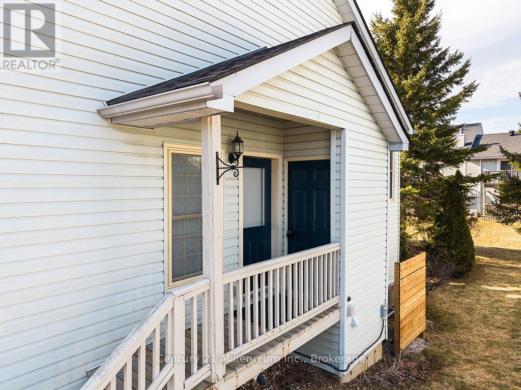 122 - 150 Victoria Street S, Blue Mountains, Ontario  N0H 2P0 - Photo 2 - X12947422