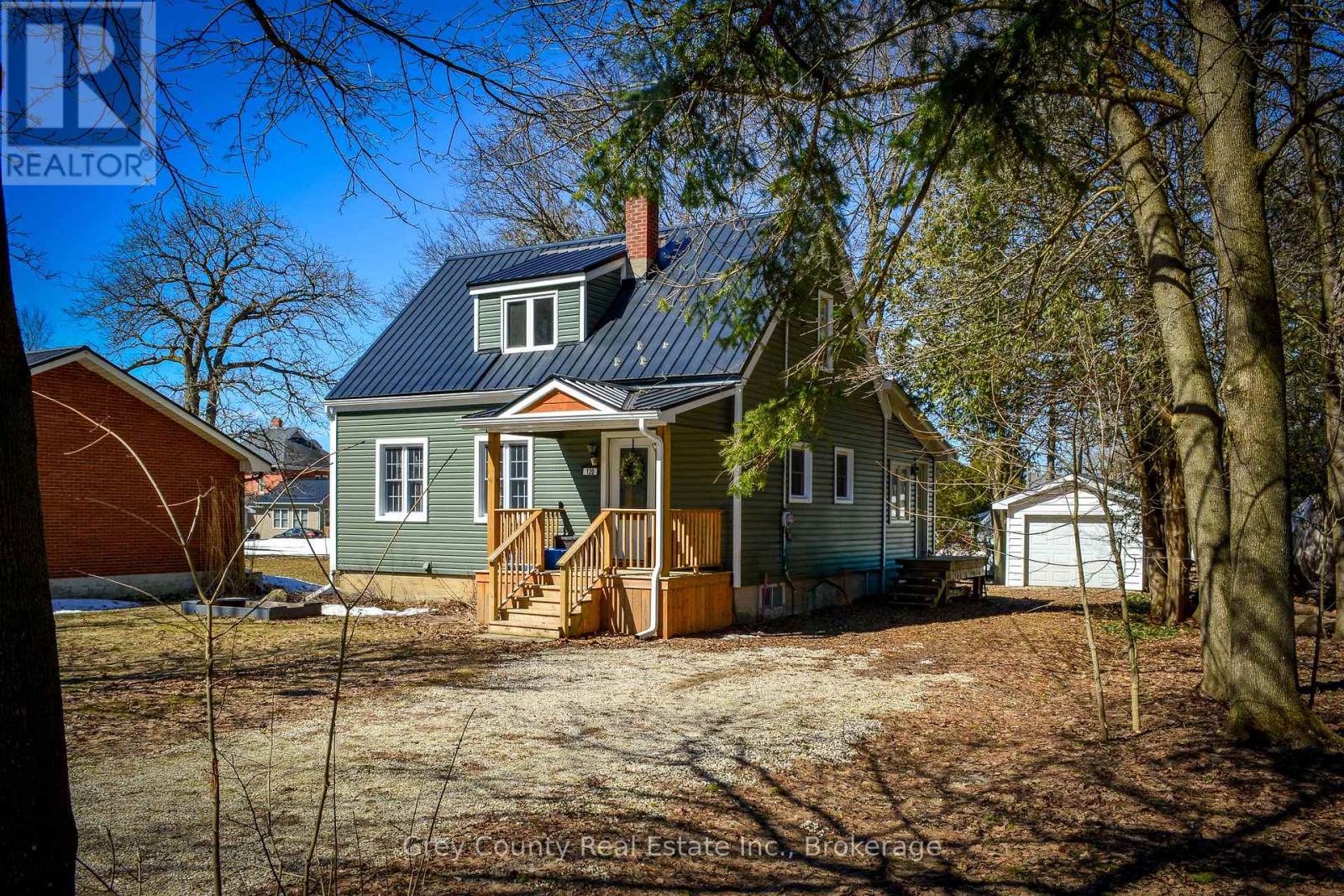 120 Mark Street W, Grey Highlands, Ontario  N0C 1H0 - Photo 4 - X12947454