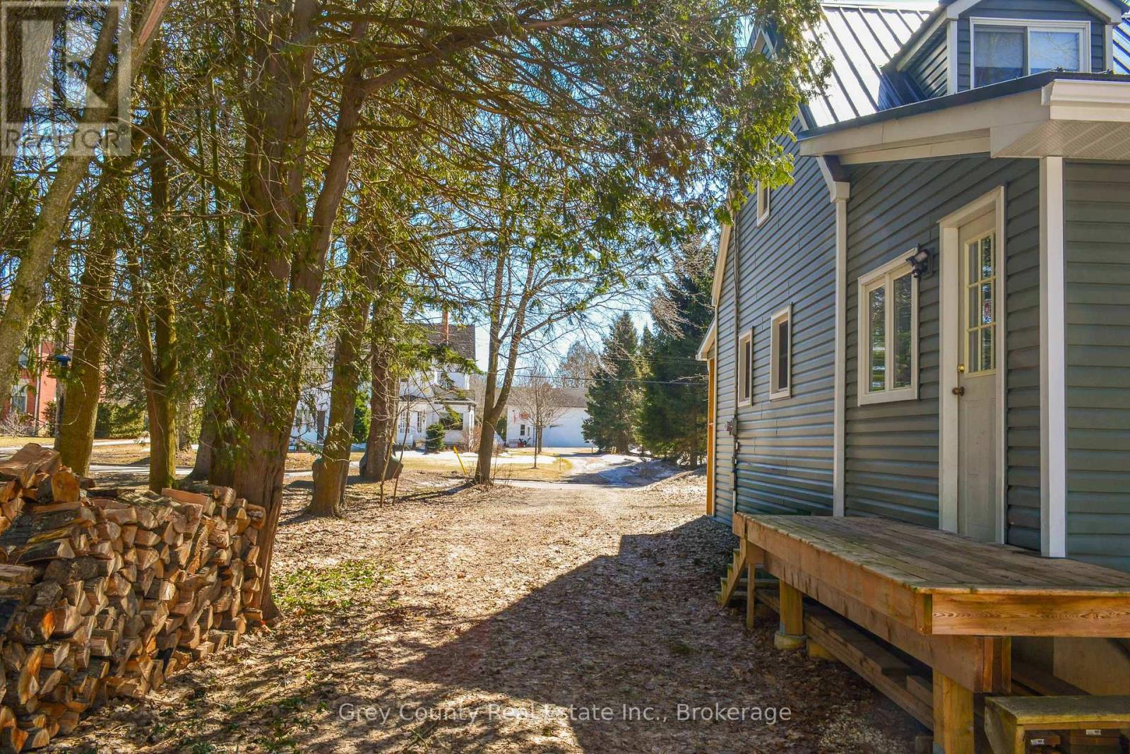 120 Mark Street W, Grey Highlands, Ontario  N0C 1H0 - Photo 40 - X12947454