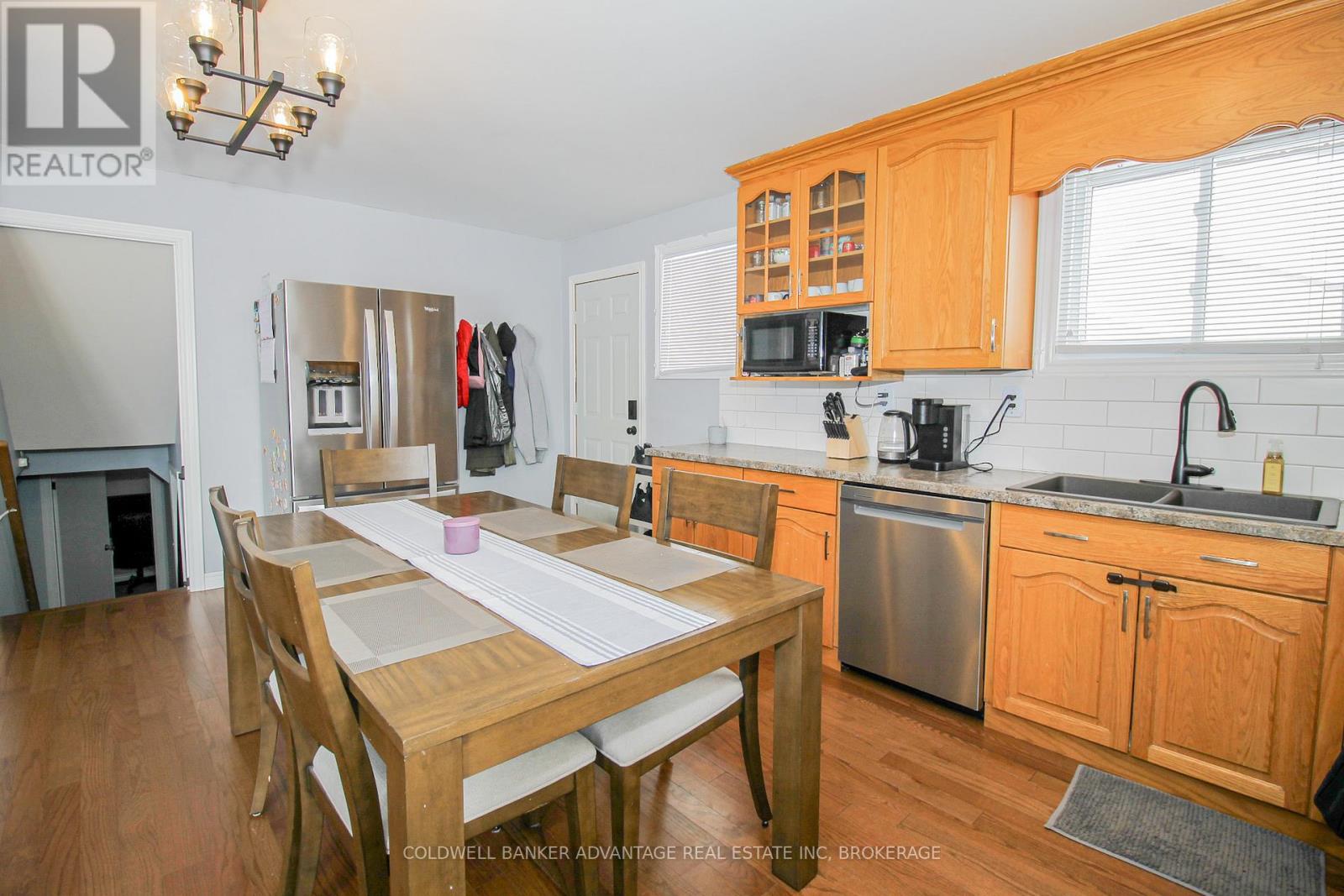 42 Newleaf Crescent, Welland, Ontario  L3C 6B4 - Photo 6 - X12777298