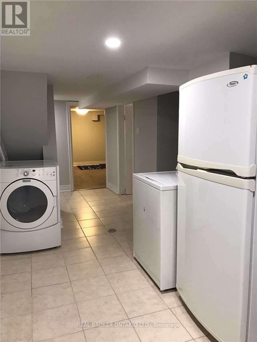 Bsmt - 129 Wolseley Street, Toronto, Ontario  M6J 1K3 - Photo 6 - C12947412