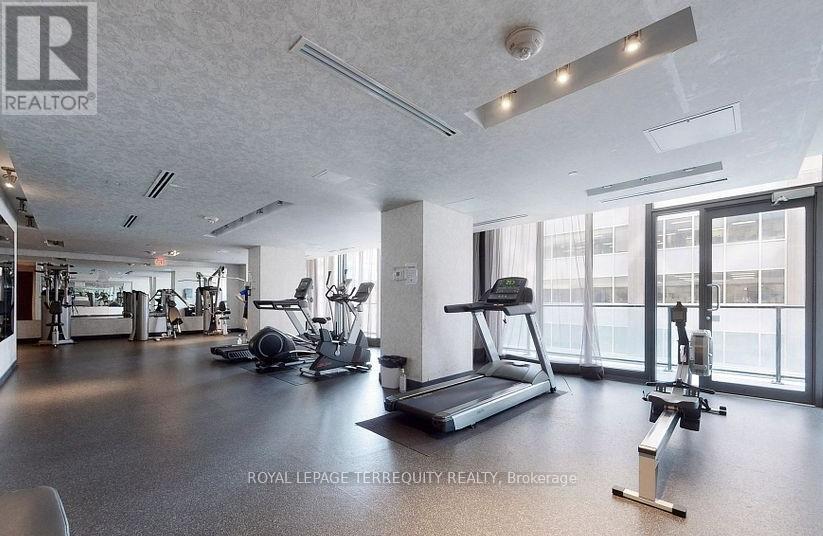 Ph101 - 426 University Avenue, Toronto, Ontario  M5G 1S9 - Photo 43 - C12947432