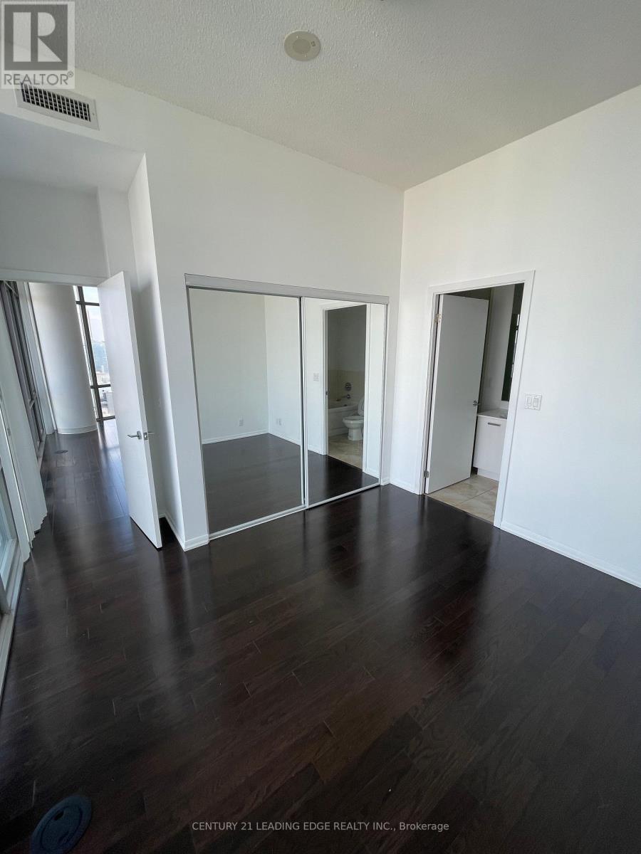 4908 - 832 Bay Street, Toronto, Ontario  M5S 1Z6 - Photo 5 - C12947460