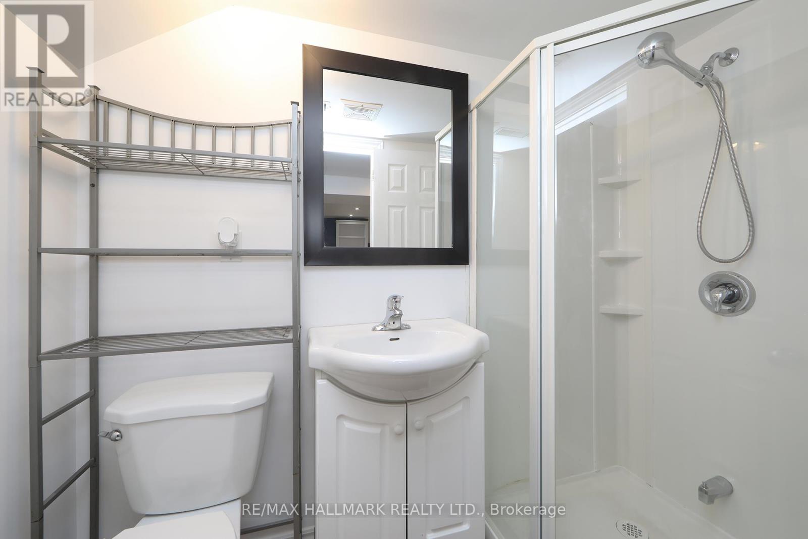 Lower - 11 Adair Road, Toronto, Ontario  M4B 1V4 - Photo 8 - E12947420