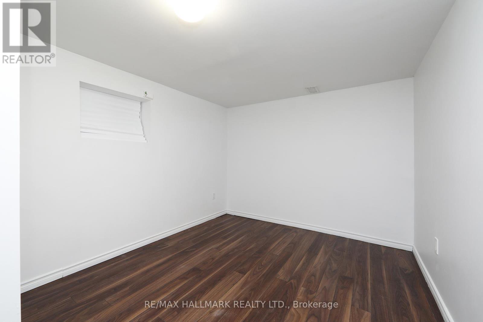 Lower - 11 Adair Road, Toronto, Ontario  M4B 1V4 - Photo 9 - E12947420