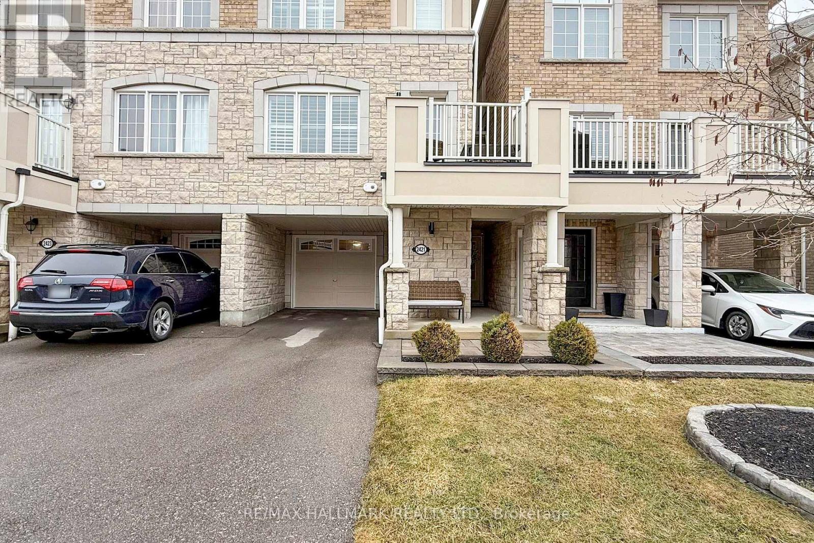 2421 Fall Harvest Crescent, Pickering, Ontario  L1X 0G1 - Photo 4 - E12947430