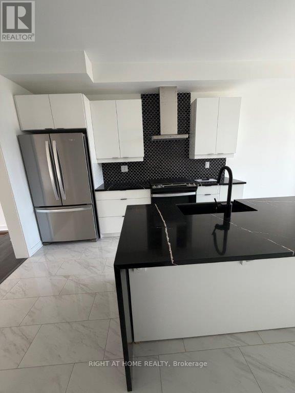 11 Frank Lloyd Wright Street, Whitby, Ontario  L1N 0N9 - Photo 2 - E12947466