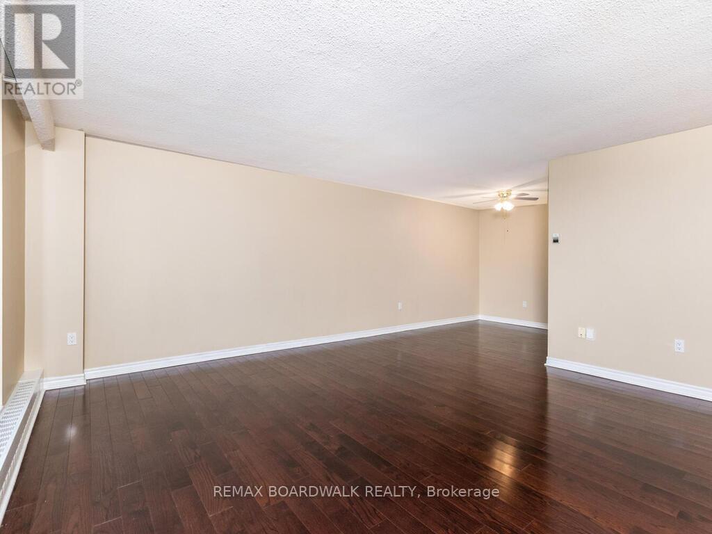 709 - 2400 Virginia Drive, Ottawa, Ontario  K1H 8L3 - Photo 10 - X12947392