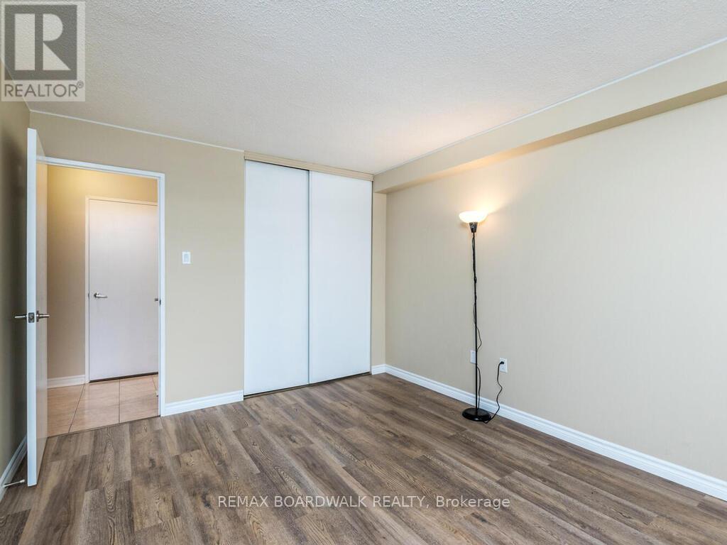 709 - 2400 Virginia Drive, Ottawa, Ontario  K1H 8L3 - Photo 20 - X12947392