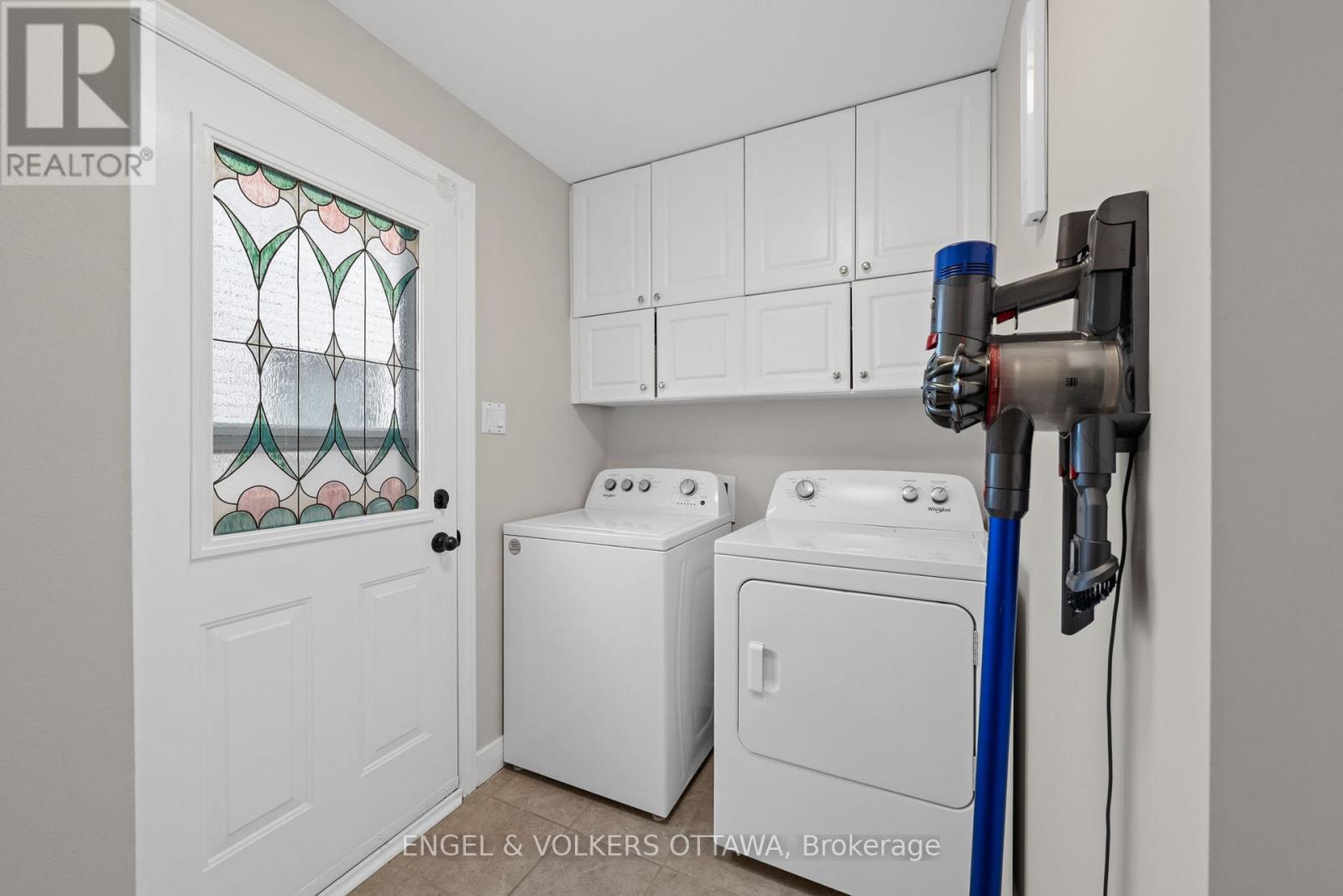 16 Mayford Avenue, Ottawa, Ontario  K2G 6A7 - Photo 15 - X12947402