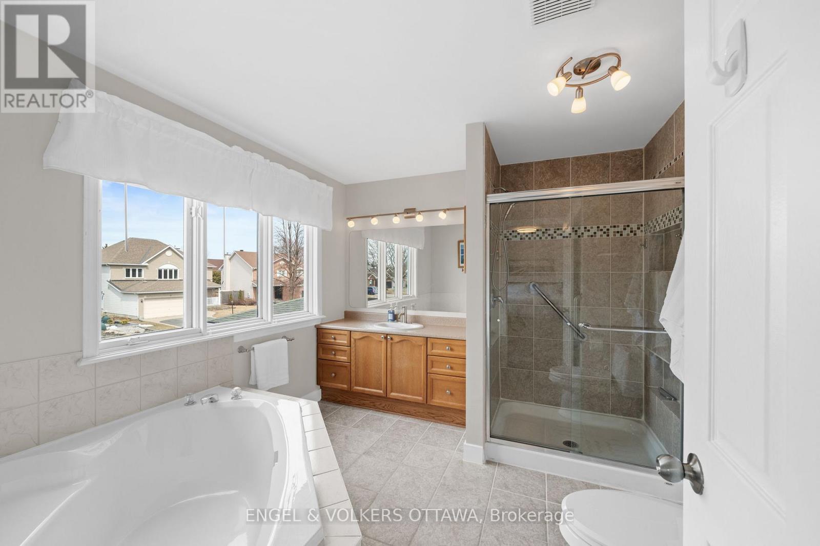 16 Mayford Avenue, Ottawa, Ontario  K2G 6A7 - Photo 20 - X12947402