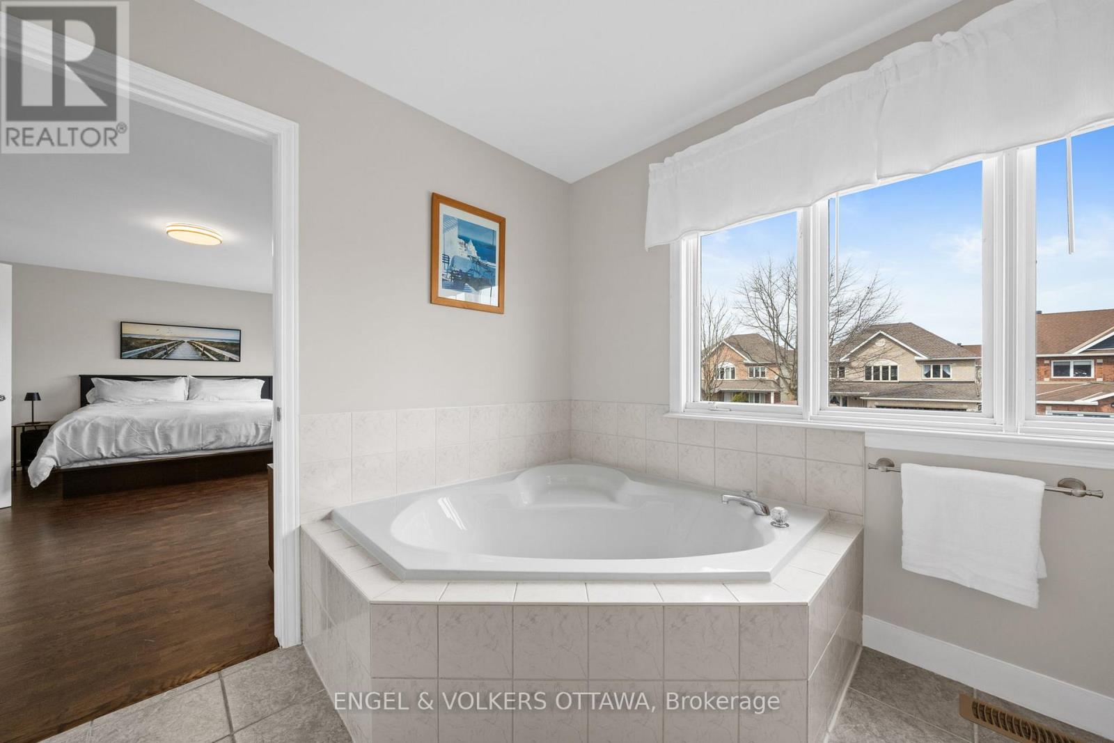 16 Mayford Avenue, Ottawa, Ontario  K2G 6A7 - Photo 21 - X12947402