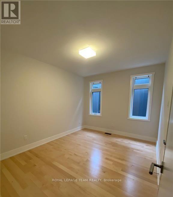 289 Kirchoffer Avenue, Ottawa, Ontario  K2A 1Y1 - Photo 16 - X12947442