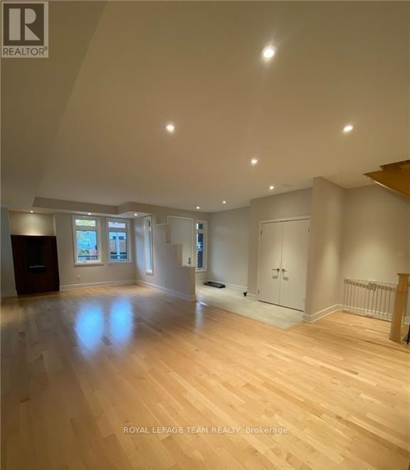 289 Kirchoffer Avenue, Ottawa, Ontario  K2A 1Y1 - Photo 8 - X12947442