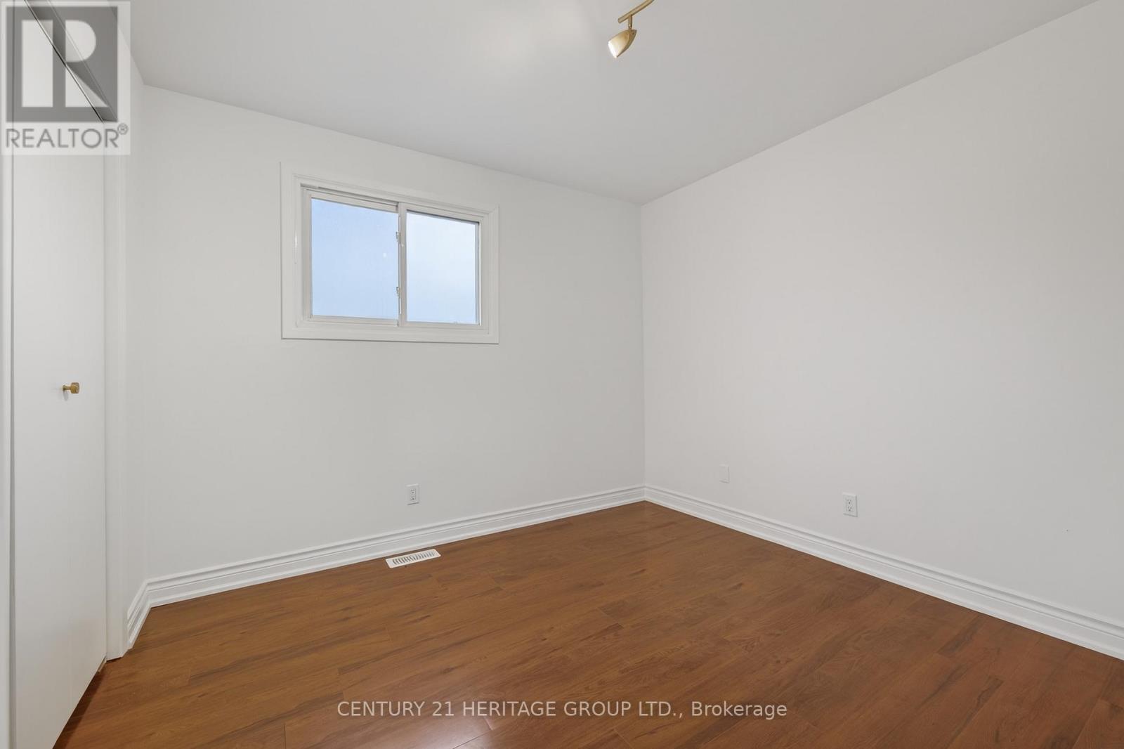 111 Ondrey Street, Bradford West Gwillimbury, Ontario  L3Z 2X1 - Photo 20 - N12923036