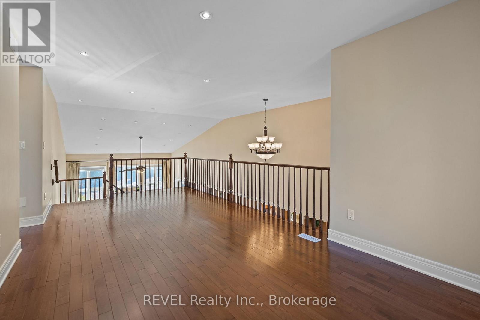 6718 Domenic Crescent, Niagara Falls, Ontario  L2J 4L5 - Photo 31 - X12947378