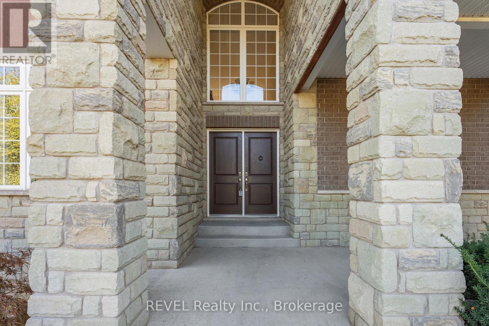 6718 Domenic Crescent, Niagara Falls, Ontario  L2J 4L5 - Photo 4 - X12947378