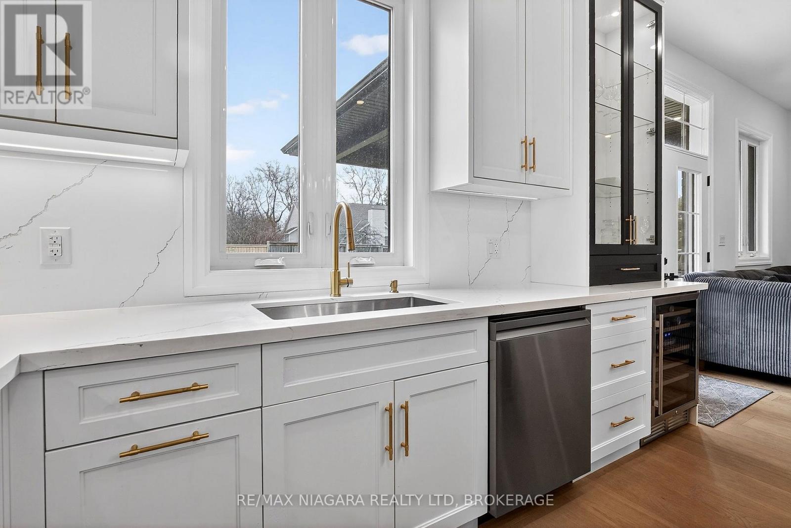 146 Hetram Court, Fort Erie, Ontario  L0S 1B0 - Photo 13 - X12947414