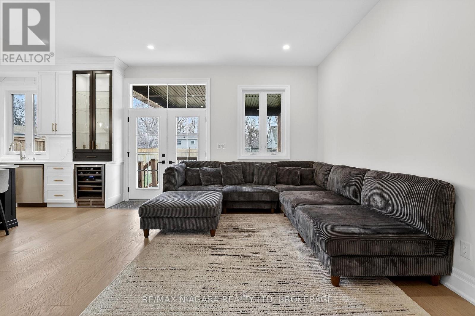 146 Hetram Court, Fort Erie, Ontario  L0S 1B0 - Photo 20 - X12947414