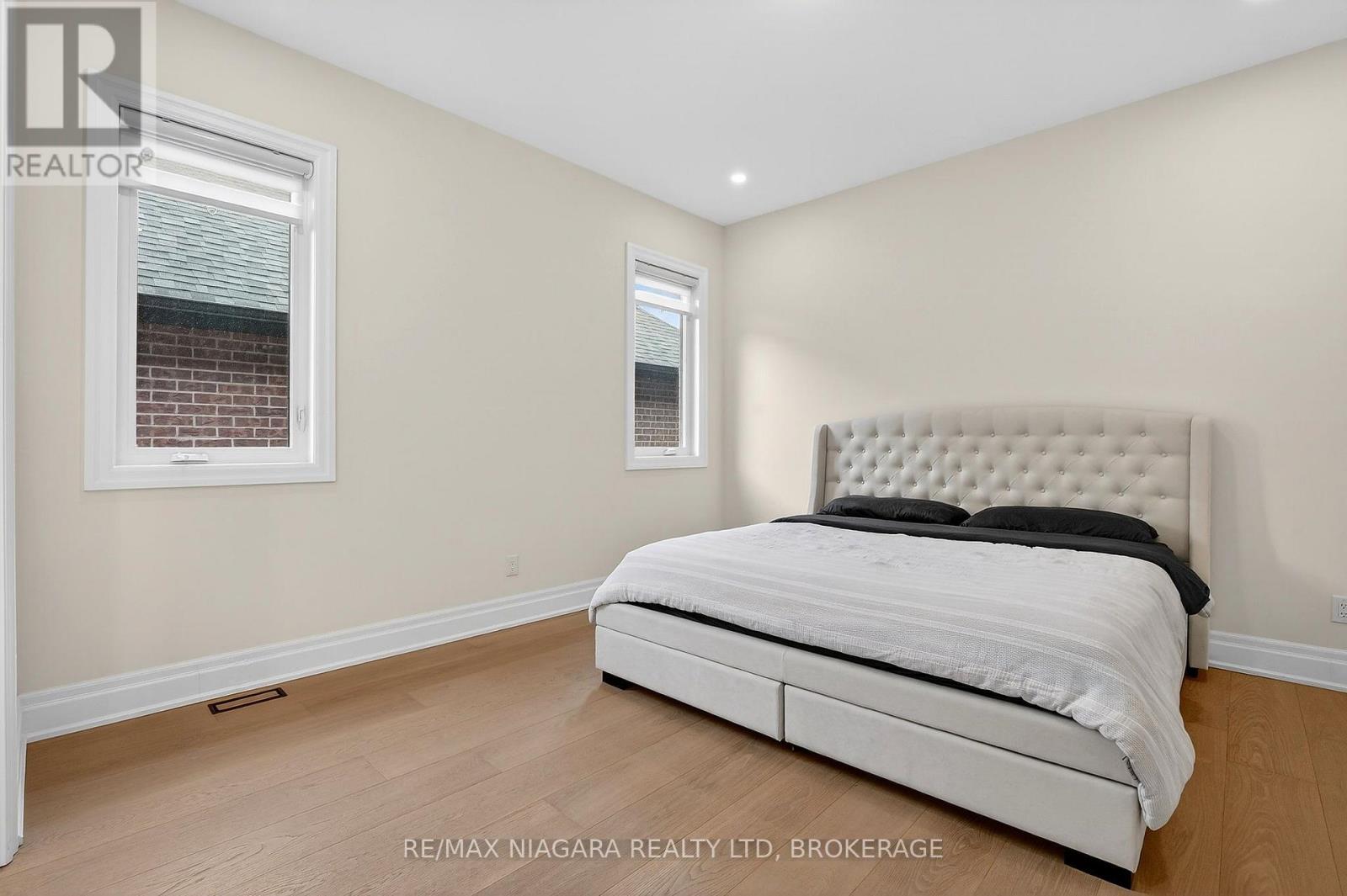 146 Hetram Court, Fort Erie, Ontario  L0S 1B0 - Photo 22 - X12947414