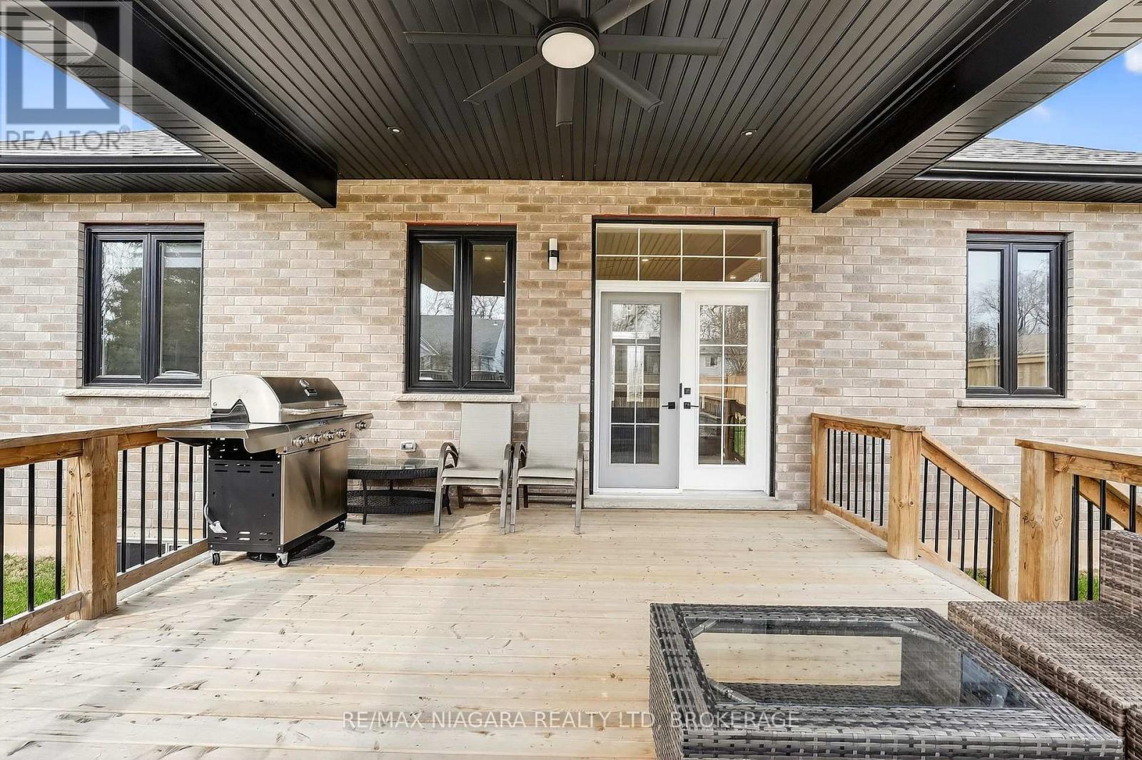 146 Hetram Court, Fort Erie (Crystal Beach), Ontario  L0S 1B0 - Photo 37 - X12947414