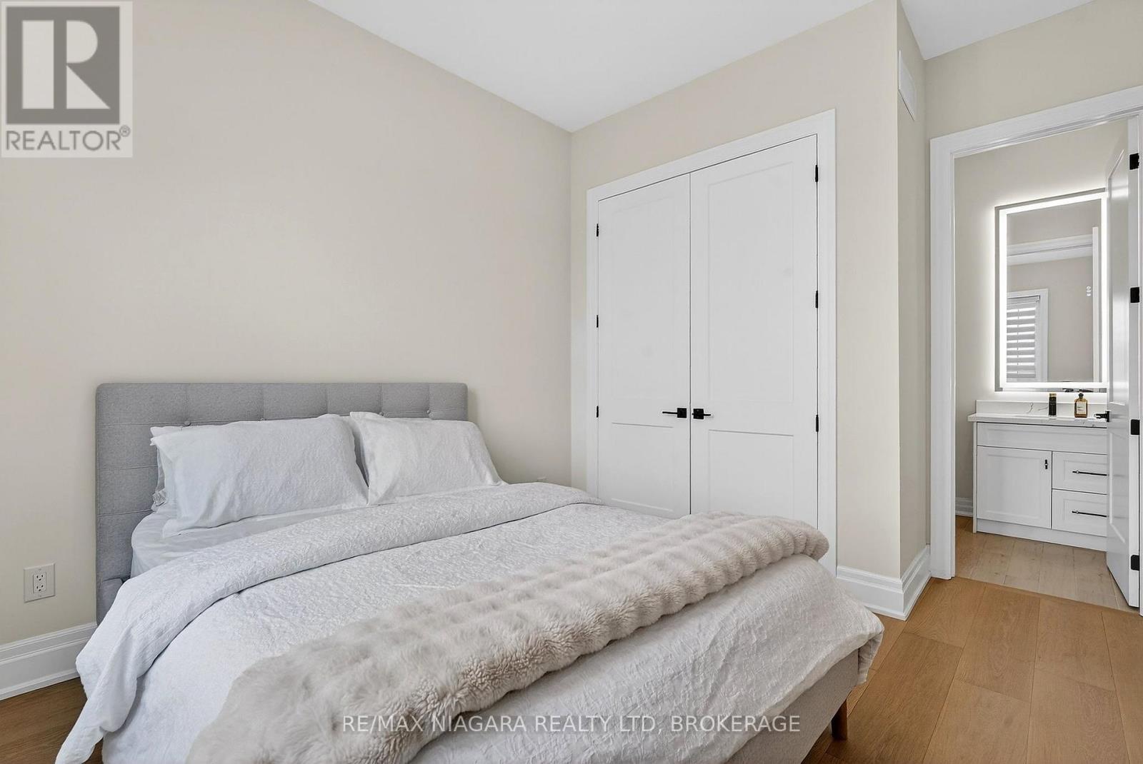 146 Hetram Court, Fort Erie, Ontario  L0S 1B0 - Photo 6 - X12947414