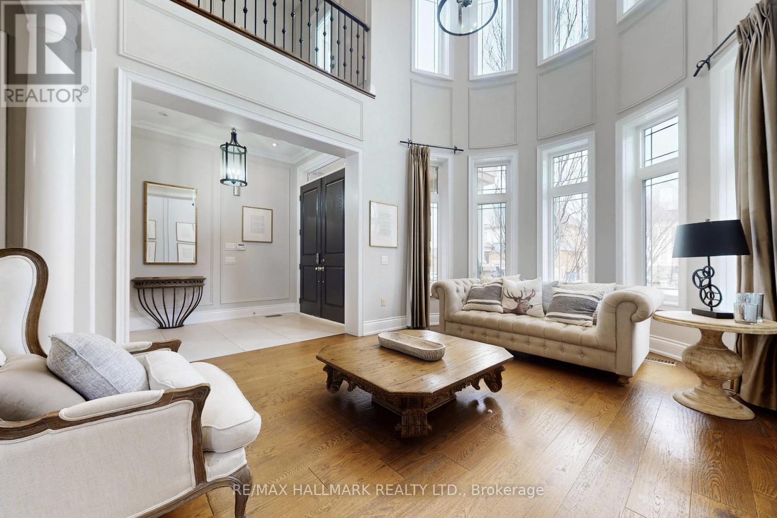 24 Bluff Trail, King, Ontario  L7B 0A1 - Photo 3 - N12930358