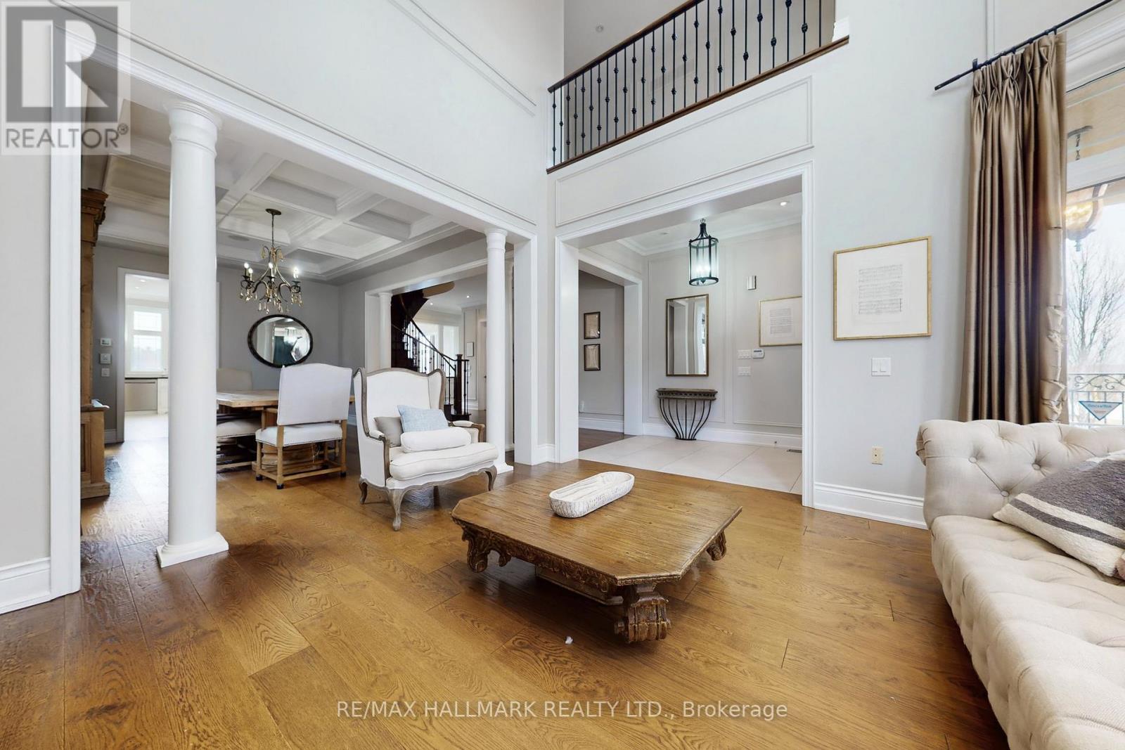 24 Bluff Trail, King, Ontario  L7B 0A1 - Photo 5 - N12930358