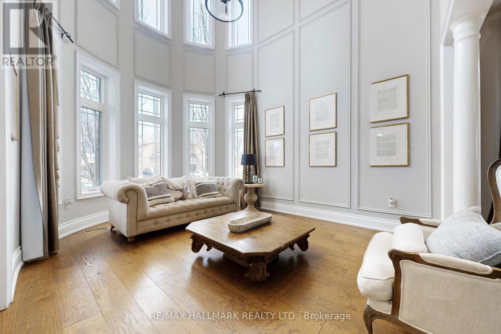 24 Bluff Trail, King, Ontario  L7B 0A1 - Photo 4 - N12930358