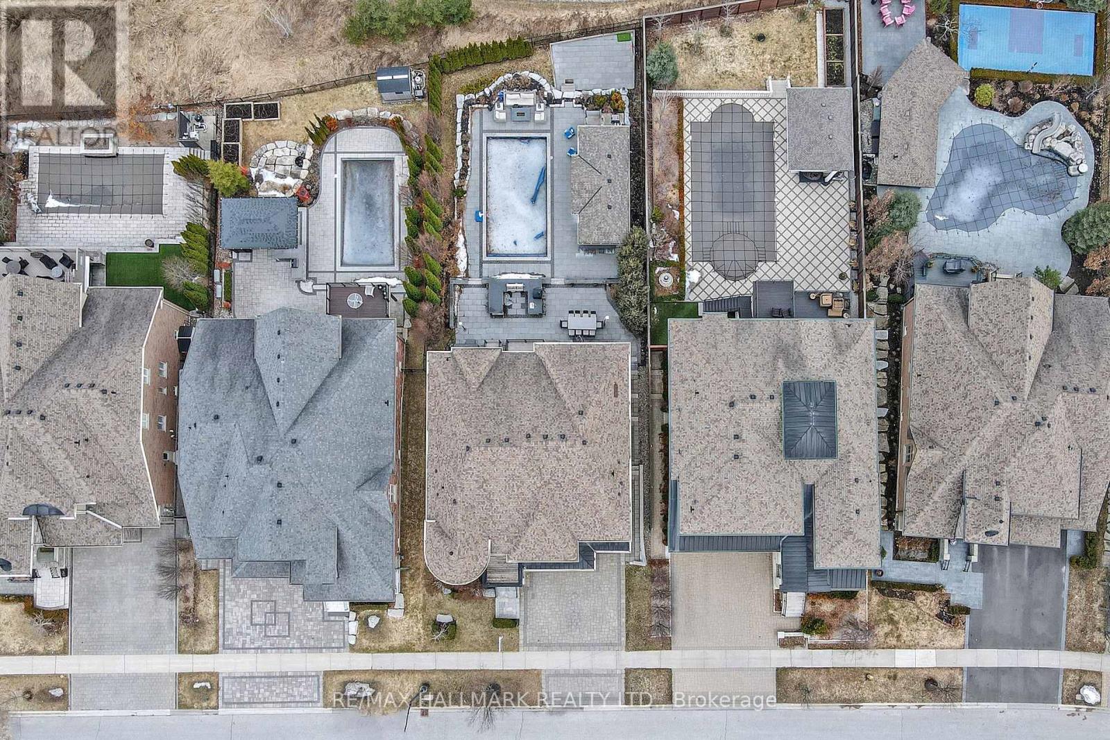 24 Bluff Trail, King, Ontario  L7B 0A1 - Photo 43 - N12930358