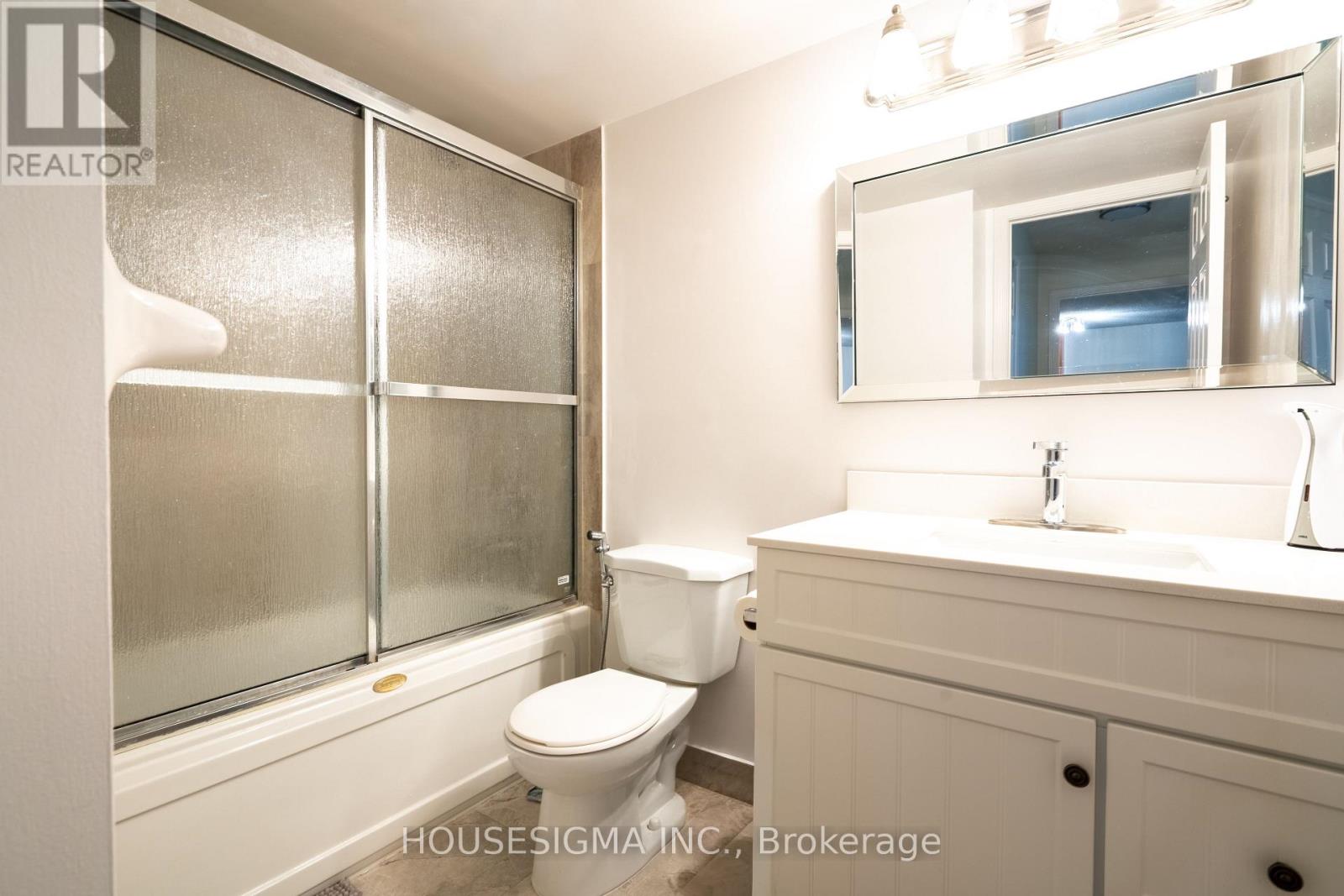 513 - 35 Kingsbridge Garden Circle, Mississauga, Ontario  L5R 3Z5 - Photo 10 - W12915716