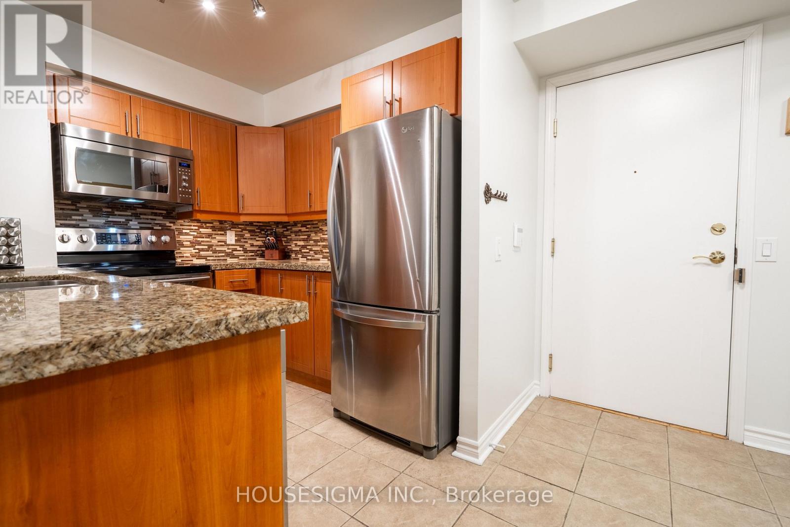 513 - 35 Kingsbridge Garden Circle, Mississauga, Ontario  L5R 3Z5 - Photo 4 - W12915716