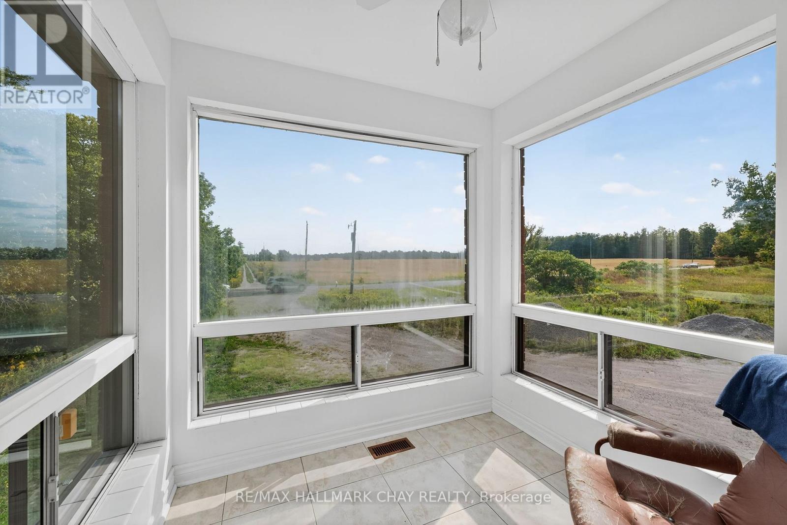 2702 6th Line, Innisfil, Ontario  L9S 4S4 - Photo 15 - N12947366