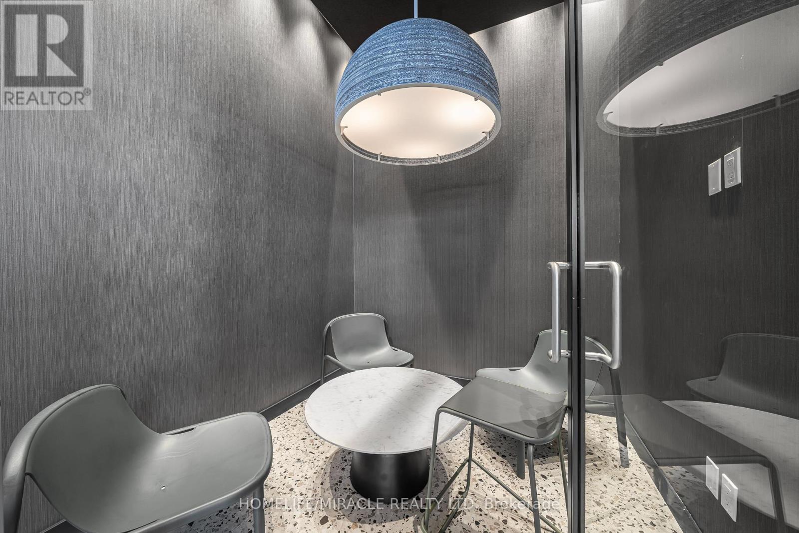 1303 - 474 Caldari Road, Vaughan, Ontario  L4K 0R5 - Photo 12 - N12947424