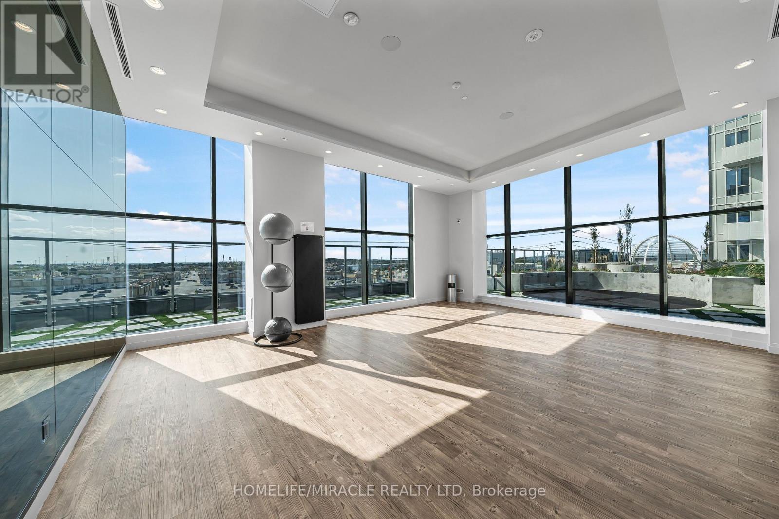 1303 - 474 Caldari Road, Vaughan, Ontario  L4K 0R5 - Photo 15 - N12947424