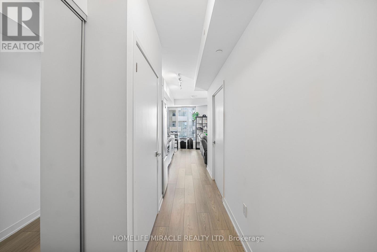 1303 - 474 Caldari Road, Vaughan, Ontario  L4K 0R5 - Photo 20 - N12947424