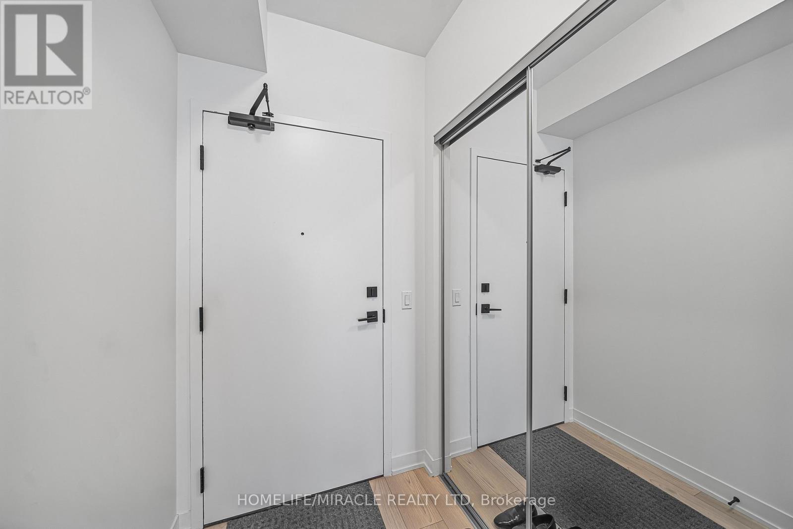 1303 - 474 Caldari Road, Vaughan, Ontario  L4K 0R5 - Photo 21 - N12947424