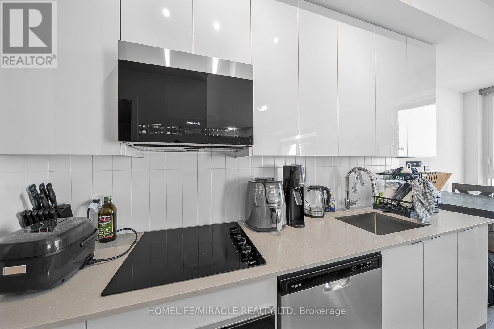 1303 - 474 Caldari Road, Vaughan, Ontario  L4K 0R5 - Photo 24 - N12947424