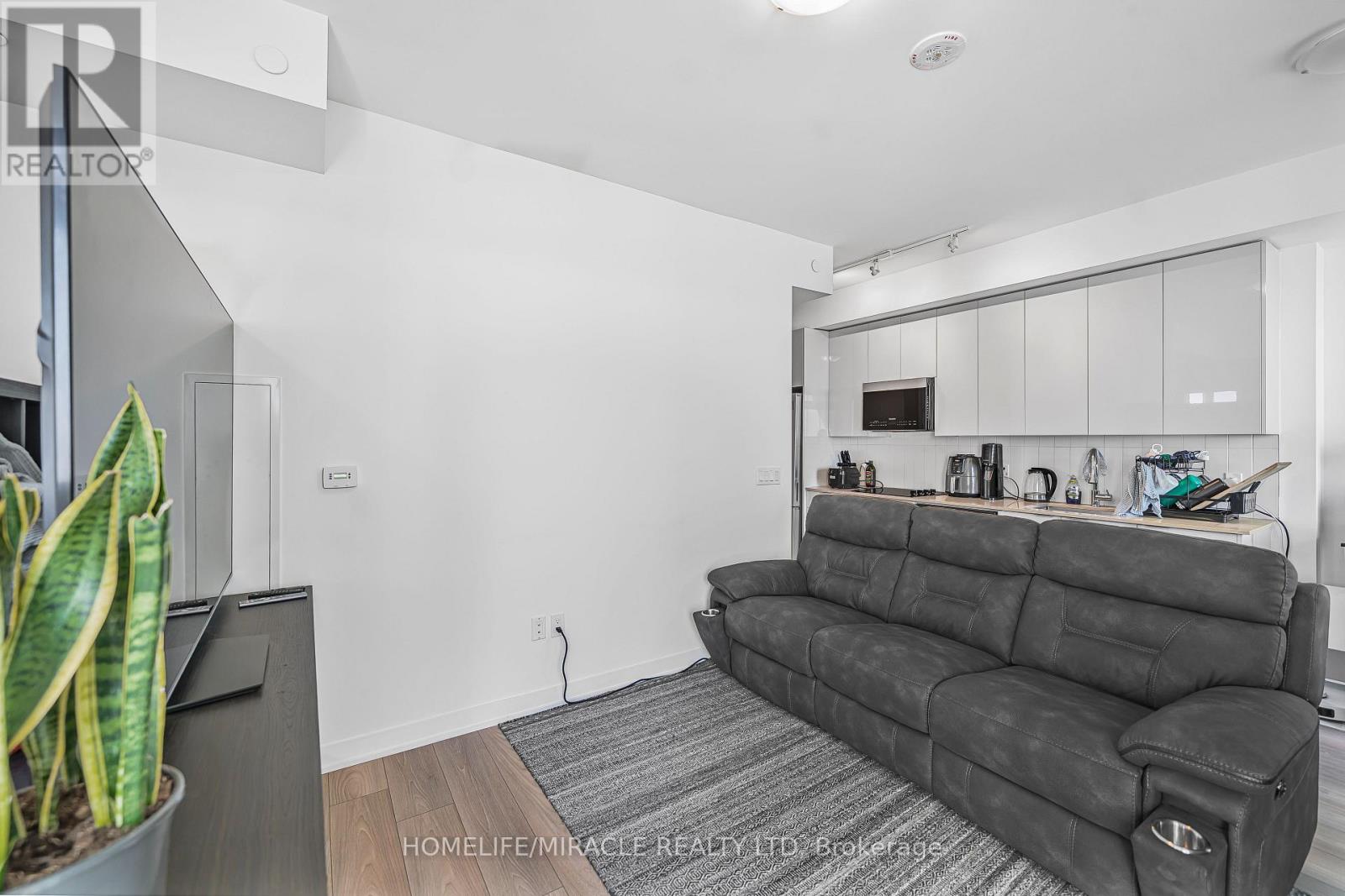 1303 - 474 Caldari Road, Vaughan, Ontario  L4K 0R5 - Photo 28 - N12947424