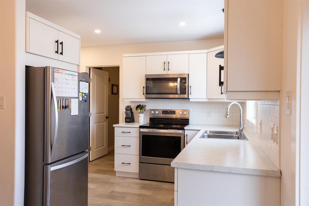 78 Whitby Crescent, Steinbach, Manitoba  R5G 0A2 - Photo 10 - 202605790