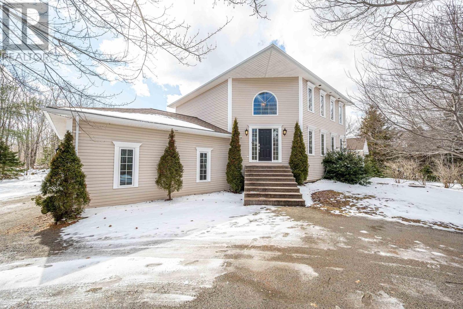 9 Haliburton Crescent, Stillwater Lake, Nova Scotia