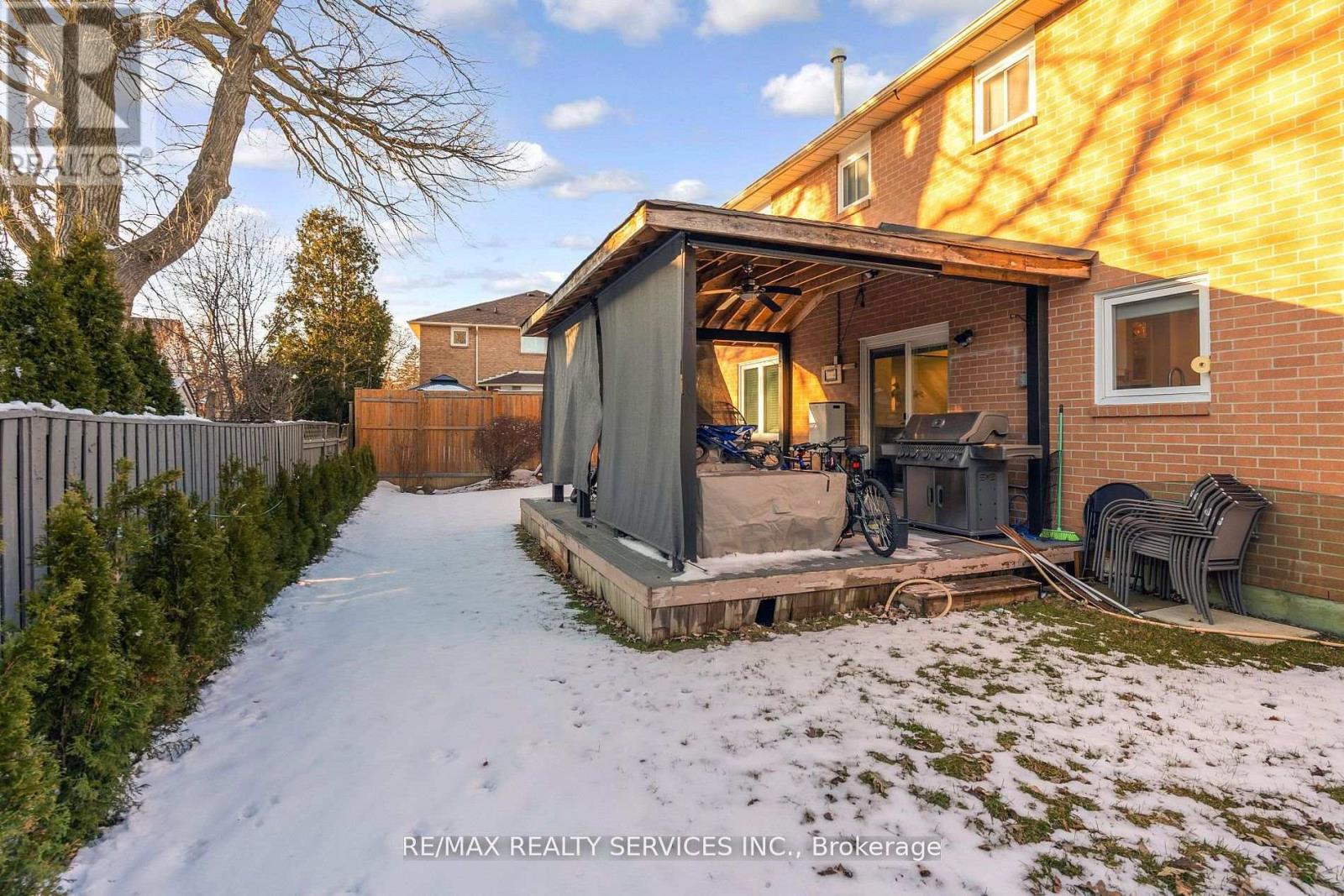 18 Creekview Court, Brampton, Ontario  L6Z 3Y2 - Photo 44 - W12947356