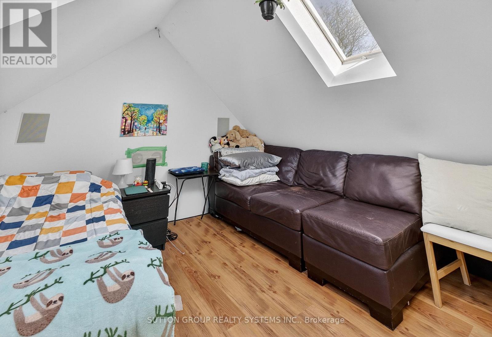 32 Green Lanes, Toronto, Ontario  M8Z 4V6 - Photo 34 - W12947436