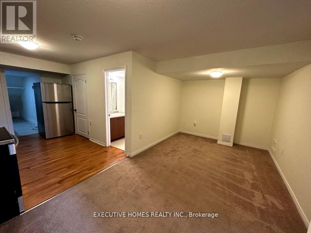 103 Baffin Crescent, Brampton, Ontario  L7A 0C7 - Photo 2 - W12947444